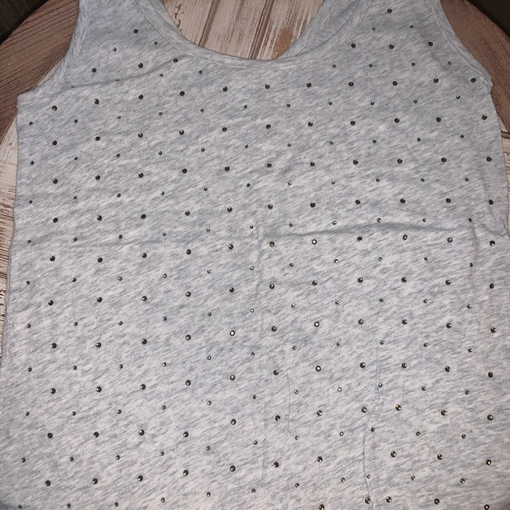 Gray tank top